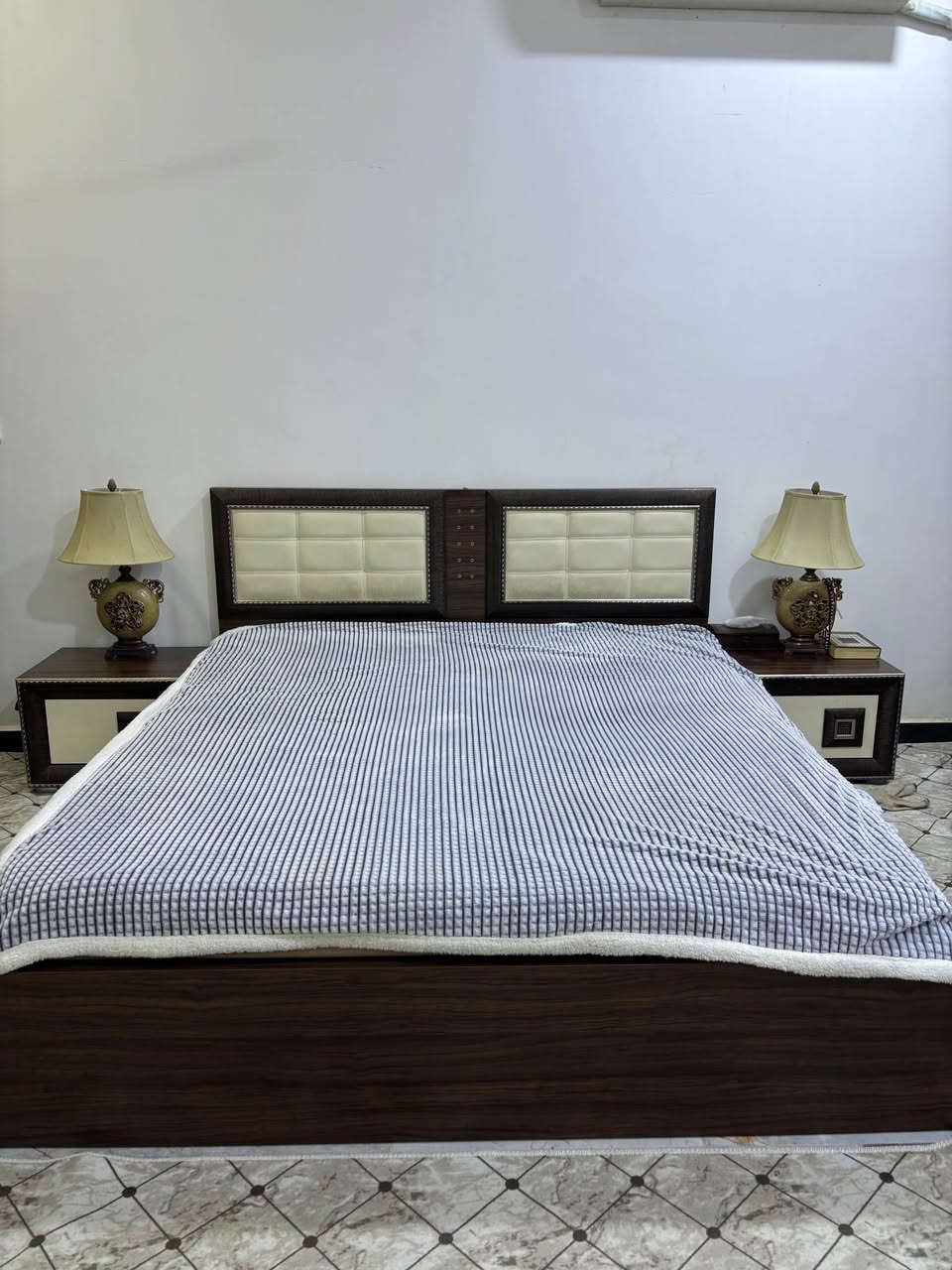 غرفة تركيّة كاملة السعر 750,000 وبي مجال السماوا, المثنى


**إذا كنت صاحب هذا الإعلان وتريد حذفه لأي سبب، رجاءا أرسل رسالة إلى الدعم الفني**