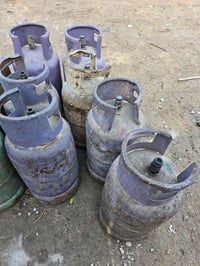 قناني عراقيات سعر الوحده 50 .. 07717605855