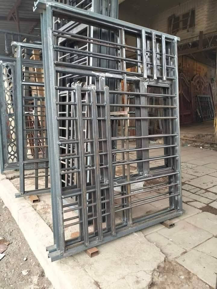 ‏حــدادة بركــــات الصدريـــن  لكافة انواع الحدادة جملونات كرفانات سقايف  ابواب و شبابيك بسعار مناسبه 
‏م/كذلك الحداده متنقله عند موقع العمل .... 
‏للتواصل عل خاص
‏او التواصل على الرقم ‪***********‬
‏متوفر واتساب 
‏
