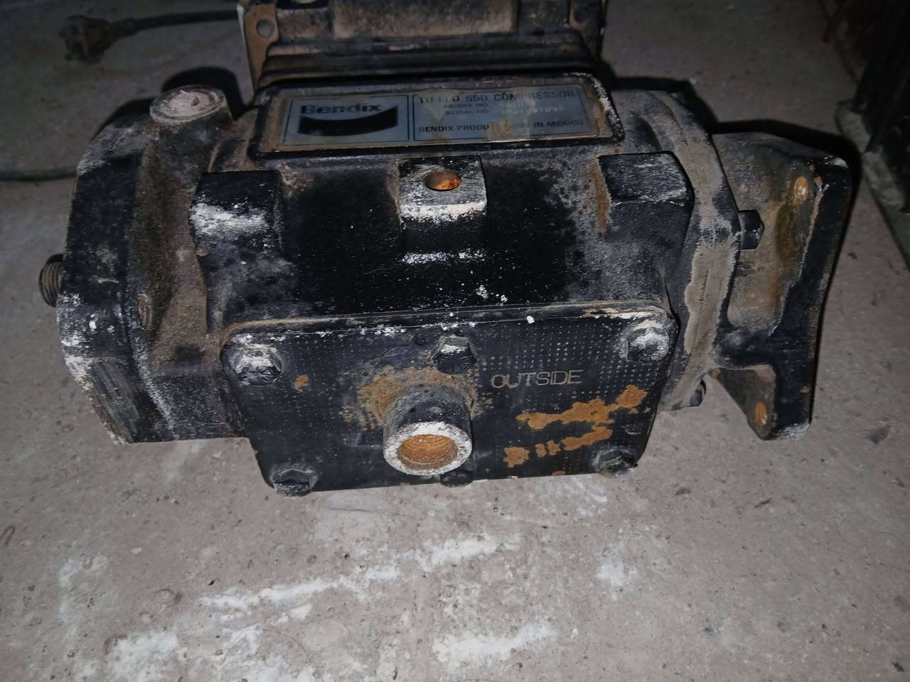 سلام عليكم تاروسه للبيع بعدهة مامشتغله بغداد لأمين ثانيه
***********
