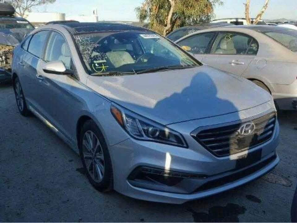 السلام عليكم و رحمه الله و بركاته
حادثها بل منشور جاملغ الخلفي كلير والثاني هم ربع بيهن لا صاعد للتكمه ولا شي جوه الكنر 

سياره بدون اي ارباك بدون تبديل بجم كبس رقم بغداد انكليزي بسمي
هيونداي سوناتا  2016 Vip السياره
اعلى فئه بالسوناتا فول 
حجم المكينه 2400
فول خنك مواصفات 
داخل جلد + تدفئة وتبريد بالكشنات + تحكمات كهربائية
كروز سرعة
نضام ترحيب عند الاقتراب 
بصمه + بصمه ابواب + صندوق 
اوتو هولد
بانوراما 
ويل كب بلادي 
ستيرن سبورت
دبل أكزوز
تخم تاير جديد + صدر جديد
شاشه كبيره كار بلاي  ام الرام لمس تدعم ايفون + گالكسي
جي بي اس 
مري جانبيه قلابه عند الرجوع
كامره دواره خلفيه 
رادارات جانبيه وخلفية واماميه 
ايقاف ذاتي 
تحديد مسار 
لد دعاميه امامي 
نظام انفكيشن 
اشاره مري جانبيه
بردات بوب خلفية بلاديه
سماعات انفنتي 
دمام خلفي بلادي
تبريد بيانو قطعتين
كير اوتو + عادي
تحكم ستيرن جهتين 
مثبت سرعة cruise control 
سستم نيكل بلاد
دوسات نيكل SONATA بلاد
لايت عدسه بلادي
لد امامي نهاري
بكلايت خلفي شمعة بلادي
لدات اناره داخليه + يدات الابواب لد ترحيب
صندوق ذكي عند الاقتراب
ثلاث انظمه قياده  Eco + Normal + sport 
دركه خياط 
شاشه اظهار وتنبيه الاعطال 
بلوتوث + 3 مخارج USB 
مرأة تعتيم
نطام مانع انزلاق Abs + اضائه الاناره داخليه تحكم  

العنوان : البصره _ القبله _ حي الجامعه _ مقابل تفاحه سنتر 
السعر ( 145$ ورقه ) قابل للتفاوض  
للإستفسار الاتصال على 
( ***********)

