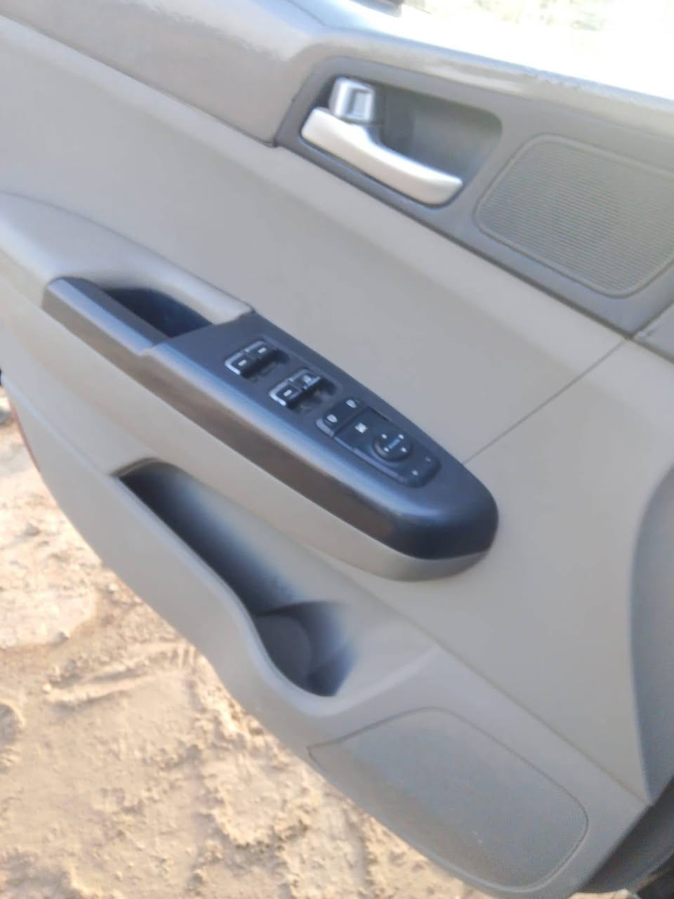 السلام عليكم سبورتج 2018 وارد امريكي ابيع عام والسونار موجود السياره صدر وتخم تاير  جديد التبريد شغال ثلج التدفئة شغال كهربائيات كله شغاله لايت زنون المحرك والكير خير من الله تفاصيل اكثر *********** السعر 115
