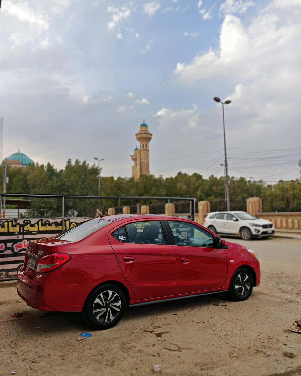 مسيوبوشي ميراج G4  ٢٠١٩ 
رقم بابل جديد وهزه وسنوية بأسمي

المواصفات /
محرك ١٢٠٠ - ٣ سلندر اقتصادية جدًا 

Ecoنظام
 
نظام الاحتراق vvt 

شاشة اصلية مسيوبوشي بلوتوث

كامرة خلفية 

٤ مري تحكم كهربائي السايق اوتو

تحكم ستيرن 

تحكم مرايات

تثبيت سرعة كروز

مانع انزلاق Abs

تبريد ثلج - تدفئة

منظومة زينون 200w 

دوشمة كشنات كنتارا
——————————————-
الحادث/

دعامية وبنيد بدون دواخل بدون ايرباك 

السيارة نظيفة واحلى بالواقع .
———————————————-
السعر 93  وبي مجال للشراي

مكان السيارة بالحلة مركز
 وهذا رقمي
***********
