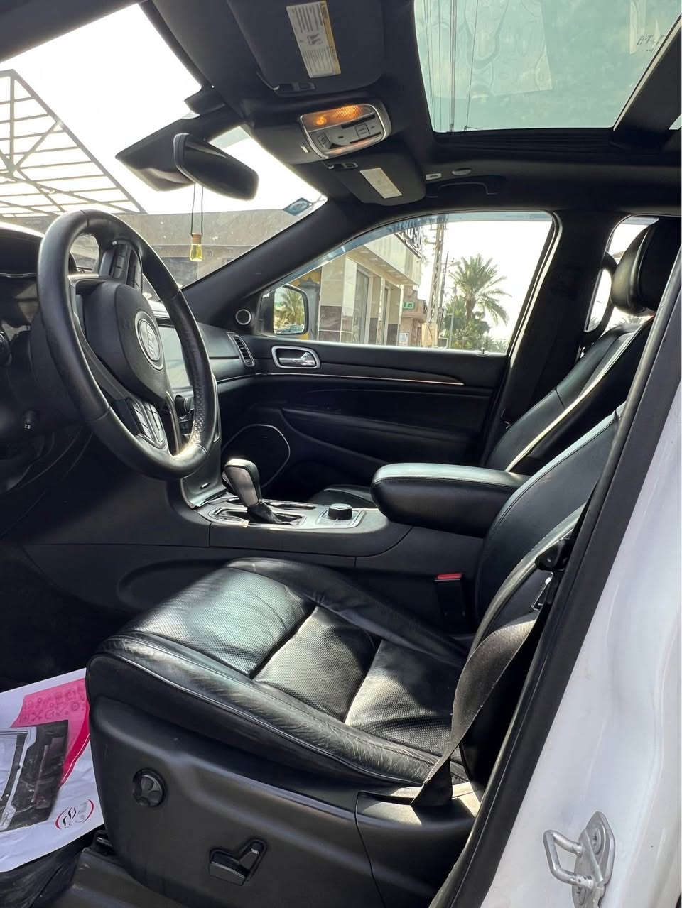 للاتصال ***********
جيب 2018 اوفر لاند 
فول 1/1 
حادث جاملغ وبنيد  
بصمه 
تشغيل عن بعد
بوب بصمات 
باب خلفي كهربائي شفط
بانوراما 
مري جانبيه شفط
نقط عمياء 
🔊 سماعات هارمن 
جلد الكراسي تدفئه تبريد 
تبريد منفصل 
فول انظمه قياده 
سياره  فول تحكم ستيرن 
دفع رباعي 4*4
زينون 
سياره نظيفه ماشيه  ٧٥ الف مايل
سعر السياره ٢٣٥ $ 
مكان السياره 
المنصور 
الغزاليه 
*********** بغداد, العراق
