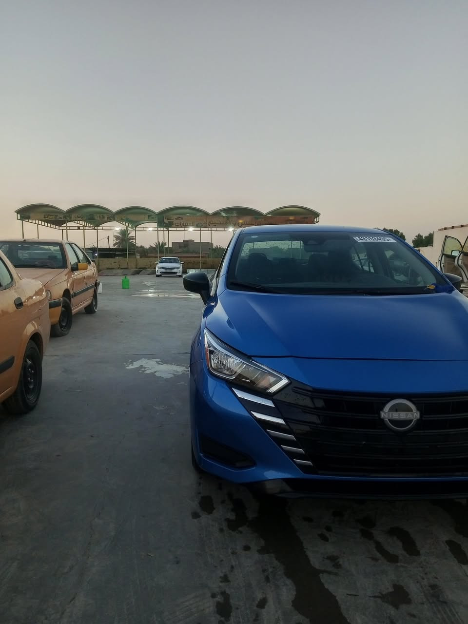 السلام عليكم 
نيسان فيرسا
موديل 2023
حره بسمي بدون رقم دخول جديد 
بدون فتح بدون تبديل فقط صبغ ربع البنيد والدوسه تصليح درجه اوله عله واضع الوكاله 
رادار امامي خلفي تواقف ذاتي سياقه ذكيه 
شاشه كبيره 
كامره خلفيه 
بكليت الد
سعر خاص او انتصل عل رقم وتساب مكاني ديوانيه 
***********
