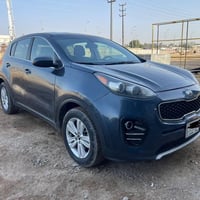 للبيع فقط كيا اسبورتج موديل 17 وارد امريكي صور الحادث مرفقه مع المنشور...