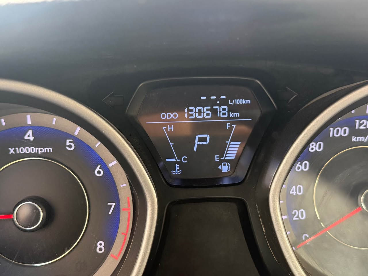 النترا خليجي 2012
ماشية 130 حقيقي
بيهة نص باب صبغ 
جاهزة من كلشي كير ومحرك وصد وتخم تاير 
رقم بغداد دولي هزة وسنوية جديدشرط التحويل بسمي 
السعر112 بيهة مجال جدا بصيط 
*********** بعقوبة, ديالى
