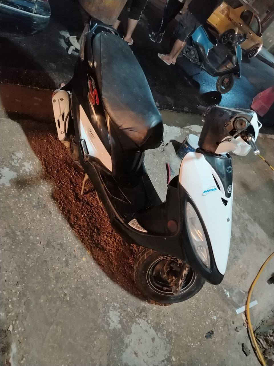 كامكو G4 دراجه معمره مناقصه شي مكينه حاويه جديده دهن كل سبوع ابدله ورغم مماشي بيها فد ابدل كل سبوع دراجه كلش مداريها تعميره مال جناي الله شاهد جفتت مكينتها ماعجبتني ذبيت مكينتها جبتلها حاويه  فد اريد ابيها لين ممعتازها وضاله هيج حرامات دراجه مكانها نجف شارع المدينه سعر 550 بيها مجال شي قليل كلش رقمي *********** الشامية, القادسية
