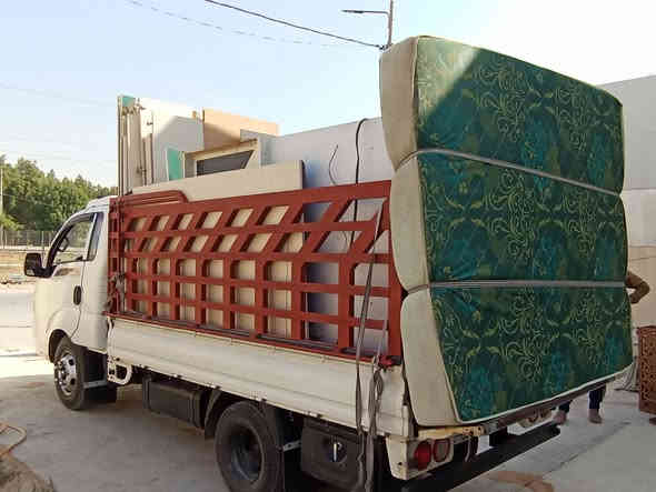 شركة المصطفى لنقل الأثاث العام
☎️ واتساب/اتصال: *********** 
زبائننا الأعزاء،
لا داعي للقلق، نحن في خدمتكم لجعل عملية نقل الأثاث أسهل وأسرع!
✅ خدماتنا تشمل:
نقل الأثاث من منزل إلى آخر بسرعة وأمان. 🏘️🏣
فريق عمل محترف ومدرّب على فك وتركيب الأثاث. 👨‍🔧
نجّارين متخصصين بجميع أنواع الأثاث (ماليزي، تركي، عراقي وغيرها). 🪑
سيارات نقل مجهزة (هينو كبيرة – كيا صغيرة) لتناسب جميع احتياجاتكم. 🚛
تغليف وحماية الأثاث بعناية كاملة تحت مسؤوليتنا. 🤝
🚚 خدمتنا تشمل النقل داخل النجف والاقضيه والنواحي 
📞 اتصل الآن، وسنتكفل بكل شيء من المعاينة إلى التوصيل بأمان!
 خبرة وثقة بين يديك!
