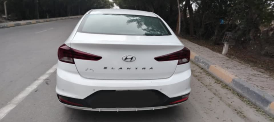 سلام عليكم.....
النترا خليجي مكينه 2000 موديل 2020 رقم أربيل وكالة تحويل موجود كير مكينه حداديه تبريد كله جديد مكفوله كفاله عامه مكان السياره بالنجف السعر157بيها مجال ***********
