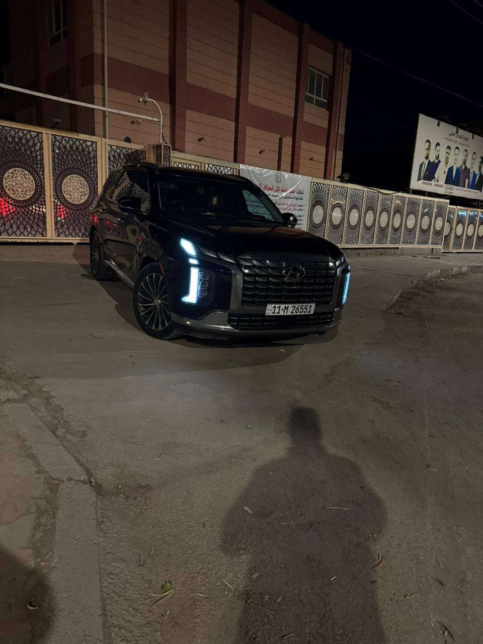 للبيع فقط
‏Hyundai palisad2023 calligraphy

هونداي بلسايد كلگرافي 

مرقمه بغداد

الموديل :2023

الون : اسود داخل ابيض

العداد : 26 الف

المواصفات :-

1-شاشة عرض داتشو 

2-المحرك   v6    3.8 

3-بصمة تشغيل + بصمة ابواب دخول ذكي

4-اصطفاف ذاتي(تقديم + ترجيع عن طريق الريمونت)  

5-فتحة سقف +بانوراما+سقف كنتارا

6-سماعات هارمن كاردن عدد 16

 7-رادار امامي  + خلفي 

8-حساسات امامي + خلفي 

9-كامرات عدد 6  360 درجة 

10-كشنات امامي خزن ميموري 

11-كشنات كهربائي تدفئة وتبريد

12-انارة داخليه (محيطيه) + انارة دشبول 

13-بردات جانبية

14-تبريد مركزي امامي + خلفي منفصل التحكم

15-تحكم ستيرن + شفتات

16-تدفئة ستيرن 

17-مرايا هيتر + تعتيم 

18-صندوق كهربائي شفط 

19-وضعيات قيادة  (5)

20-ويل كب حجم  20 

21-اوتو هولد + نقطة عمياء 

22-سايد بريك بصمة + مثبت سرعة

23-شحن وايرلس 

24-إشارات بالمرايا  + إشارات جانبيه

25-اوتو هولد 

26-تحديد مسار

27-شاشة ديجتال كبيرة

28-تشغيل عن بعد .

29-تدليك كشن . مساج 

30-نظام مانع انزلاق 

وبعد بيها هوووواي مواصفات معروف الكلگرافي الVIP فول 1/1

سعرها:310$ تواصل على الرقم ***********
