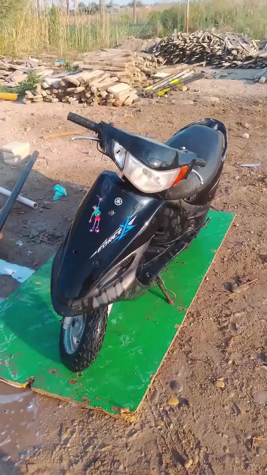 دراجة ماكس قجمه نضافة فول الكهربائيات كله شغاله مكاني بغداد سلمان باك السعر 300 وبيه مجال الاتصال ع الرقم ***********
