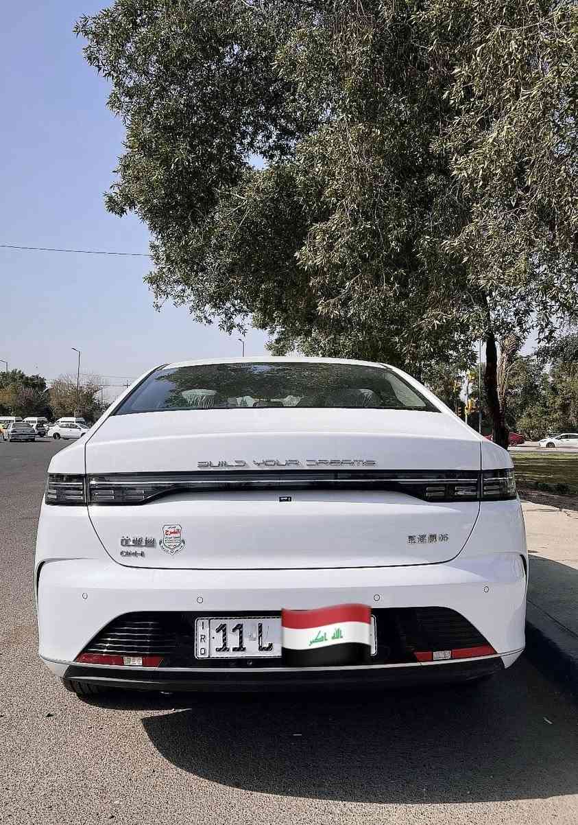 السلام عليكم
بي واي دي دستروير 2025
مواصفاتها:

- شاشة دوّارة  
-  6 مكبرات صوت 
- حساسات وكاميرا خلفية 
– مثبت سرعة 
– مقاعد جلد ابيض رياضي 
-كير ماوس 
-اوتو ستوب
-حساس خلفي 
-كاميرا خلفية دوارة 
-اوتو هولد AUTO HOLD 
-هند بريك بصمه 
-تشغيل السياره بصمه ويا
 كارت ذكي
-لايت زينون 
-لد نهاري LED
-بك لايتLED
-3انضمة للقيادة 
-مانع تزحلق
-مثبت سرعه  Cruise 
-تشغيل عن بعد 
-شاشة ذكية تدعم جميع البرامج

حبايب السيارة جدا جديدة بعدها بوضع الوكالة الزيرو وثبتت الها لوحات وسنوية كاملة باسمي ومكاني بغداد-السيدية وسعر السيارة 19،600،000 دينار عراقي وعدتها كاملة واسف على الاطالة

للاستفسار الاتصال: ***********
