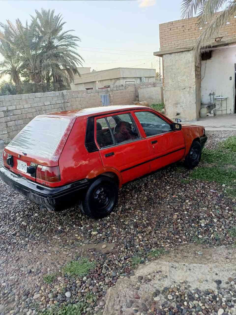 السلام عليكم نيسان صني امسجله بيها سنويه فقط ماندل صاحبها اكفلها فقط محرك كير حيل راقيات  كهربيات كلها شغاله صدر نص عمر  السياره نشاط فول السعر 9 وبيها مجال شعندك امراوس التصال ***********
