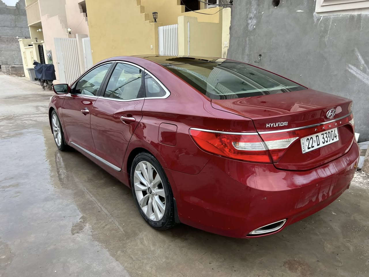 السلام عليكم شلونكم شباب الاعزاء 
موديل ٢٠١٣ 
باسمي 
السعر ١١٢ ورقه 
وارد خليجي
محرك ٣٠٠٠
الاستفسار على الرقم /***********
الله يرزق الجميع
