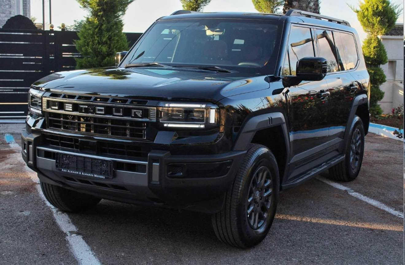 السلام عليكم للبيع G700 فئية السبورت بسعر 62 مليون زيرو تترقم باسم لمشتري بعدها بدون رقم سعر ترقيم ٣٠٠ الف مكانها بغداد 
*********** بغداد, العراق
