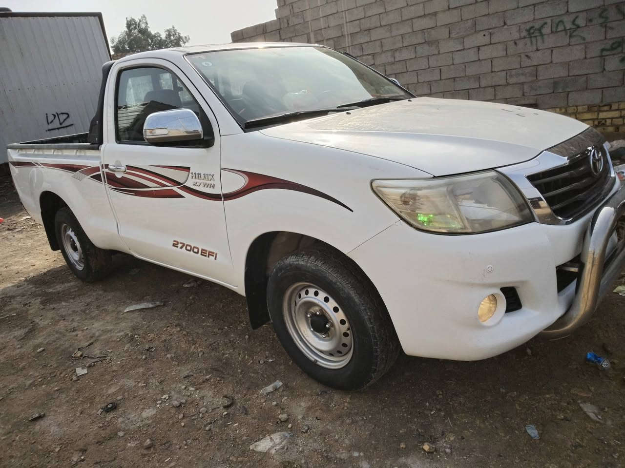 السلام عليكم..
هايلوكس موديل 2015 سعودي ام الدعاء

سياره كفاله عامه من الضربه والتبديل والصبغ

محرك وكير وضع شركه مامفتوح بيها برغي

رقم انگليزي بسمي سنويه مجدده لل 2031
 السعر 184 وبيها مجال بسيط *********** ***********.. ديوانية
