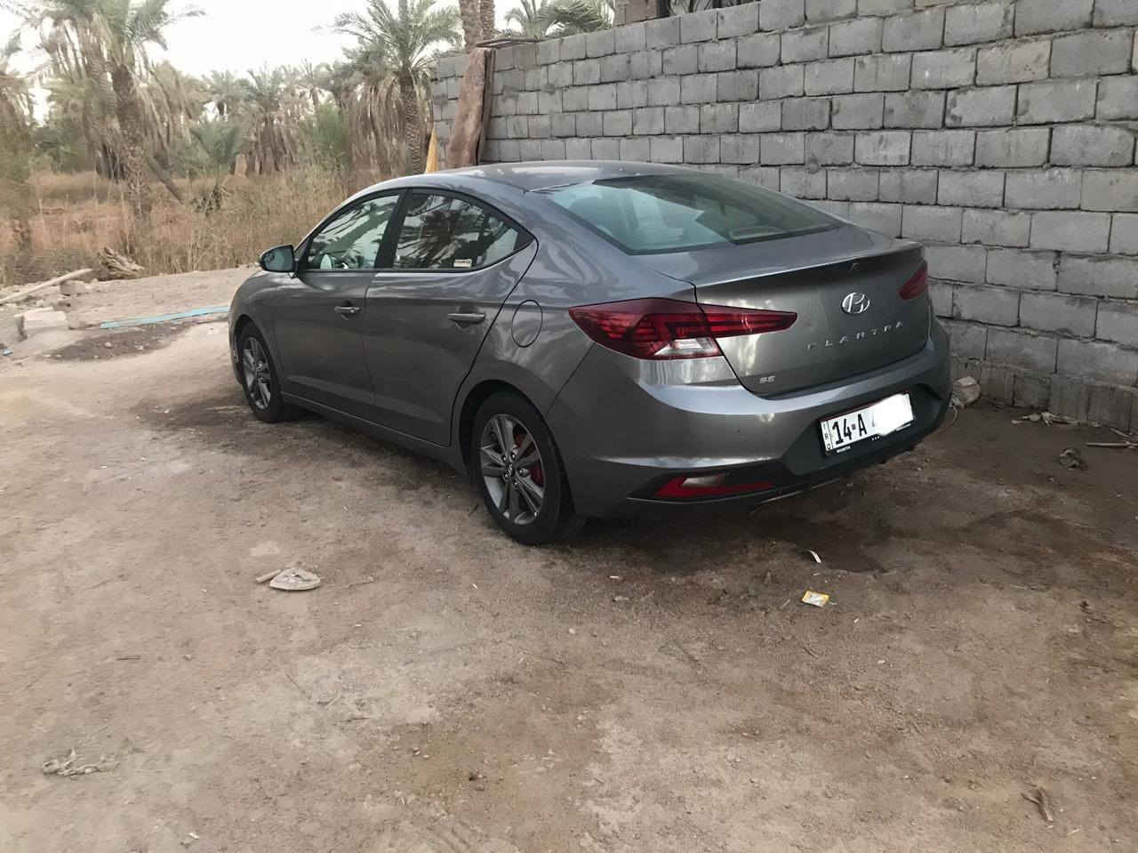 النترا ١٩
وارد امريكي 
محرك ٢٠٠٠ دوش
ماشيه ٩٧ الف ميل 
السياره امبدل بيها جاملق 
وباب السياق فقط
مواصفات se
رايدها ١٣٨ وبيها مجال 
وبخدمه الشراي 
***********
