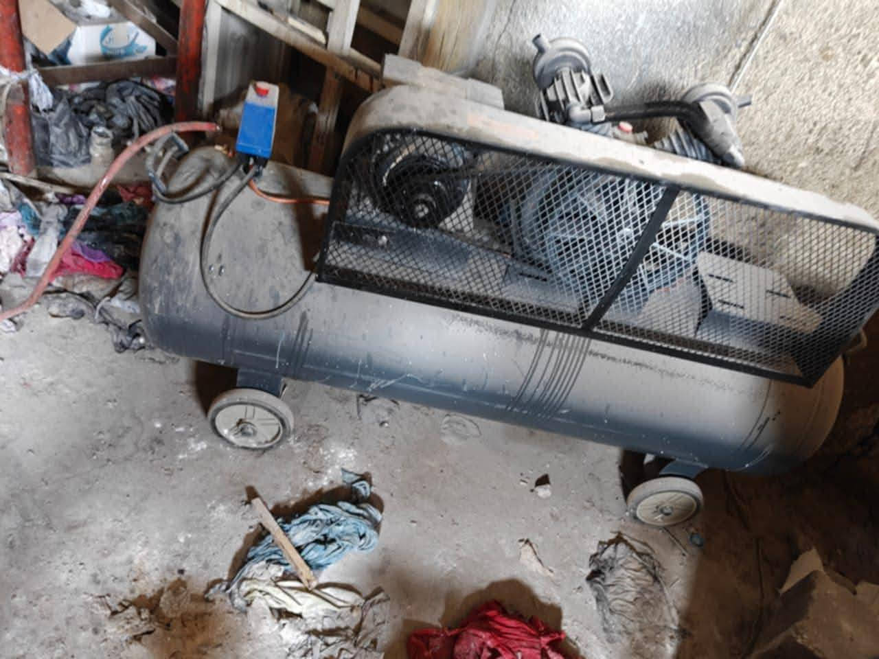 سلام عليكم 
معمل مرمر صناعي  قوالب معمل للبيع كامل 
قوالب عدد 4 عرض 55
قوالب عدد  2 عرض 60
قوالب  زاويه 80 عدد 2
قالب حرف 6 L متر 
قالب متر ونص عرض 55 عدد 2
قالب مترين   عرض 55 عدد 1
قالب متر  وعشرين  في 55 عدد 1
عجانه ولحواض   وكمبريسر  ميوزه كامل مكمل من كوسرات  
اي استفسار اتصل أو اتخل خاص  وهذا ارقامنه مكان بغداد الدوره 
***********   *********** سعر متوفر  واتساب
