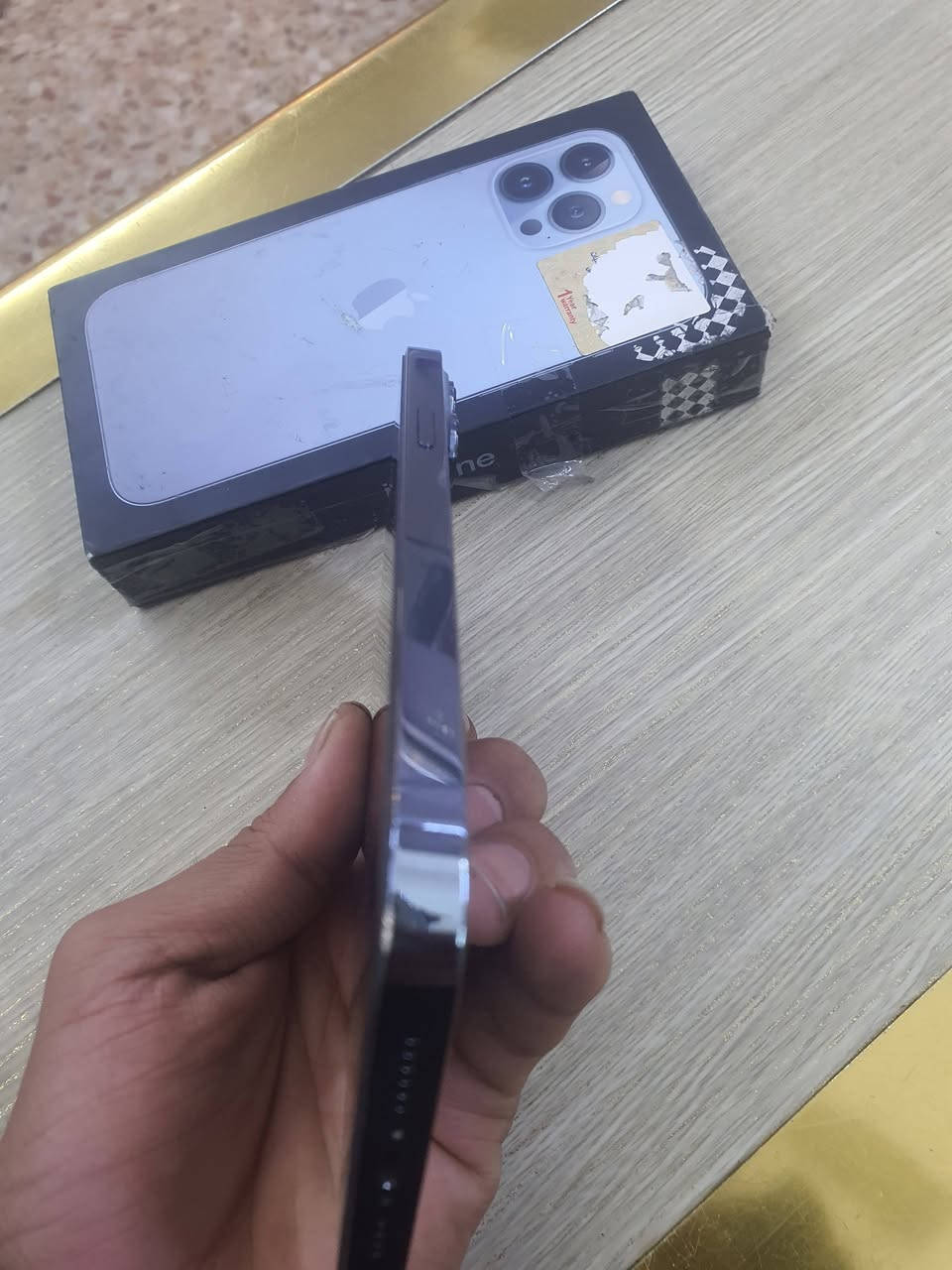 سلام عليكم ايفون 13ابرو ماكس بدل خط  جهاز نضيفه كلش جهاز بدل شاشه و بطاريه شرط مال تفصيخ بدلهن اله ذاكرته 256 بطاريته 86 العنوان بغداد مدينه الصدر  ***********  السعر 475 بيه مجال
