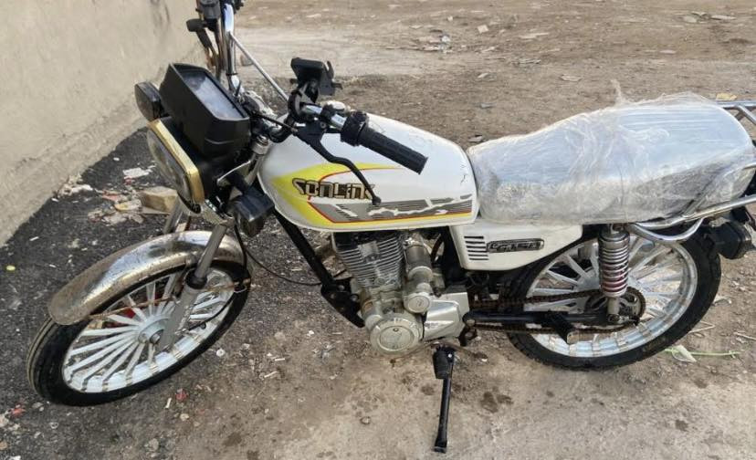 سلام عليكم دراجة سيفان سونك البيع موديل 2025 أوراق كاملة مكينة لا تبخير ولا تنقص ولا دخانة ولا نضوح كهربايات كلهة شغالة الدراجة ما بيهة اي نقص السعر 500و بيهة مجال مستعجل على بيعتهة مكاني بغداد آلشعب بوب شآم رقمي *********** ما متواجد على نت
