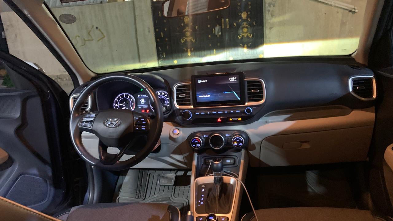 هونداي فينو 2022 
موديل 2022
محرك1600 
ماشية 16 الف مايل 
وضعيات قيادة
كشنات تدفئة تبريد 
رادار امامي وخلفي 
نقاط عمياء 
كير IVT
صبغ شبر بالبنيد وشوية جاملغ
السعر 140 وبيها مجال 
للاستفسار الاتصال ***********
