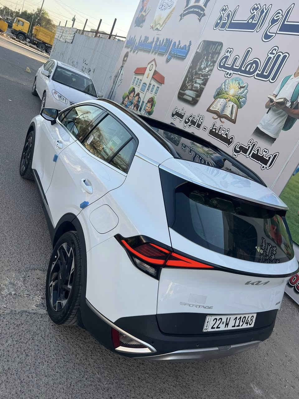 السلام عليكم
سبورتج 2025 خليجي  
  مكفوله كفاله عامه عدا رصعه ب الباب الامامي 

فول مواصفات 
 رقم اربيل تحولي ثاني يوم 
مكان السياره بغداد الشعب 
السعر 225$ وبيها مجال بسيط 
***********
