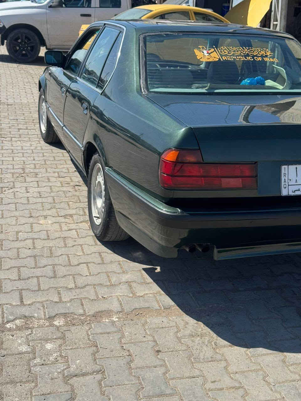 السلام عليكم 735  1990 bmw 
رقم قادسية 
  گير مكينه كفاله 
حداديه امامي خلفي جديد 
صبغ جديد قبل كم يوم  حتى شخط ما بيها 
غرفه جديده توني  شادها 

السعر   55  وبيها مجال 

مكان السيارة بالكوت مركز المدينه 

***********
*********** دهل اوران, واسط
