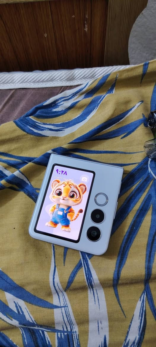 جاهز نوبيا دفتري شاشتين جهاز جديد استخدام اسبوعين بدون أغراض ذاكره 128 رام 8 للبيع مكاني البياع ***********
