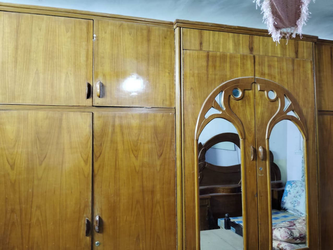 السلام عليكم
كنتور طابقين سته ابواب وجربايه نفرين ميز تواليت وكومدي كاونتر معلق فقط نظيف جدا للتواصل الاتصال على ***********
