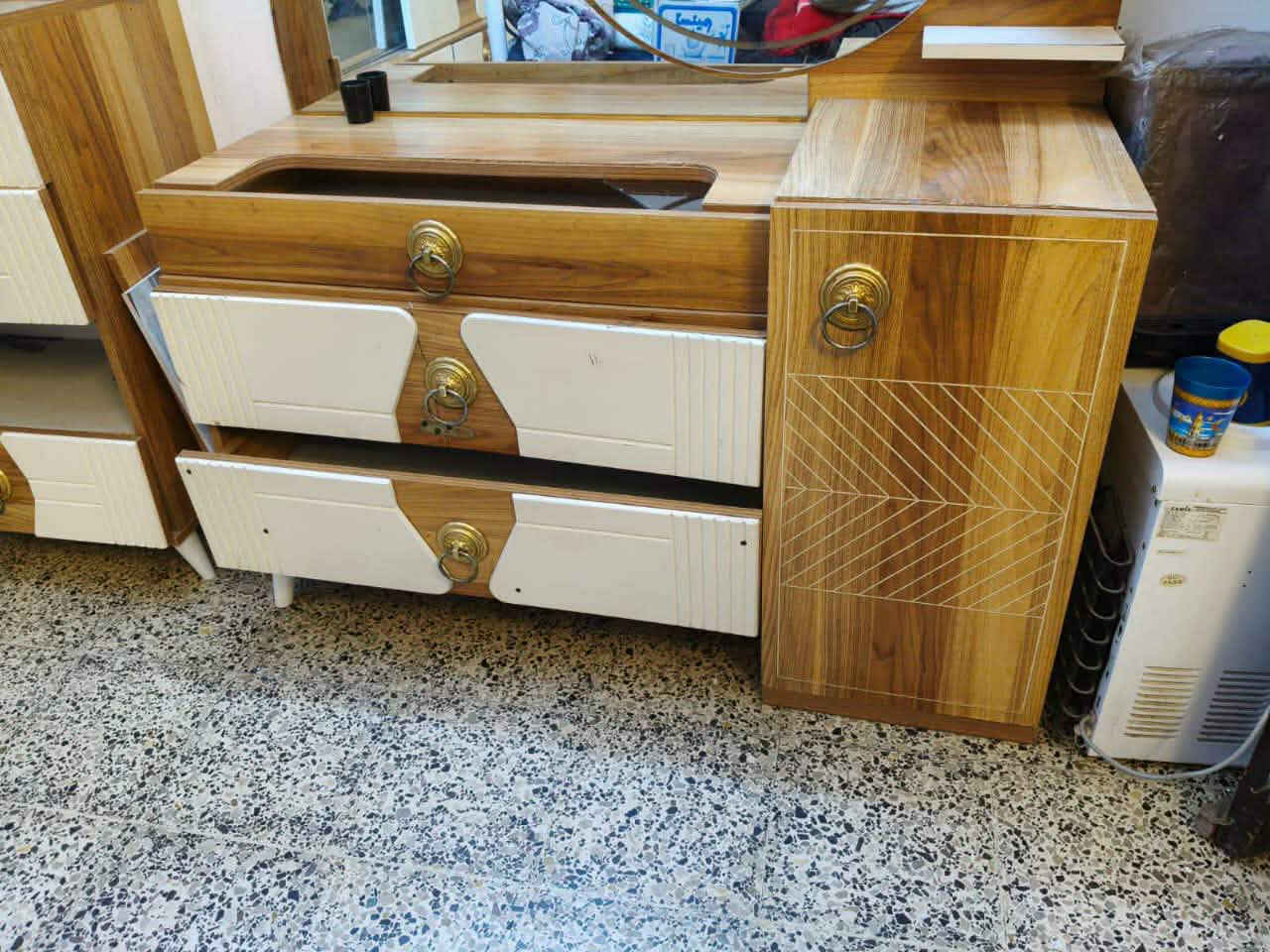 يارزاق ياالله 💞غرفه تركيه بيها اضرار بسيطه يعني بلمختصر تحتاج ترتيب اشويه 225بيها مجال الحسينيه السكلات


**إذا كنت صاحب هذا الإعلان وتريد حذفه لأي سبب، رجاءا أرسل رسالة إلى الدعم الفني**