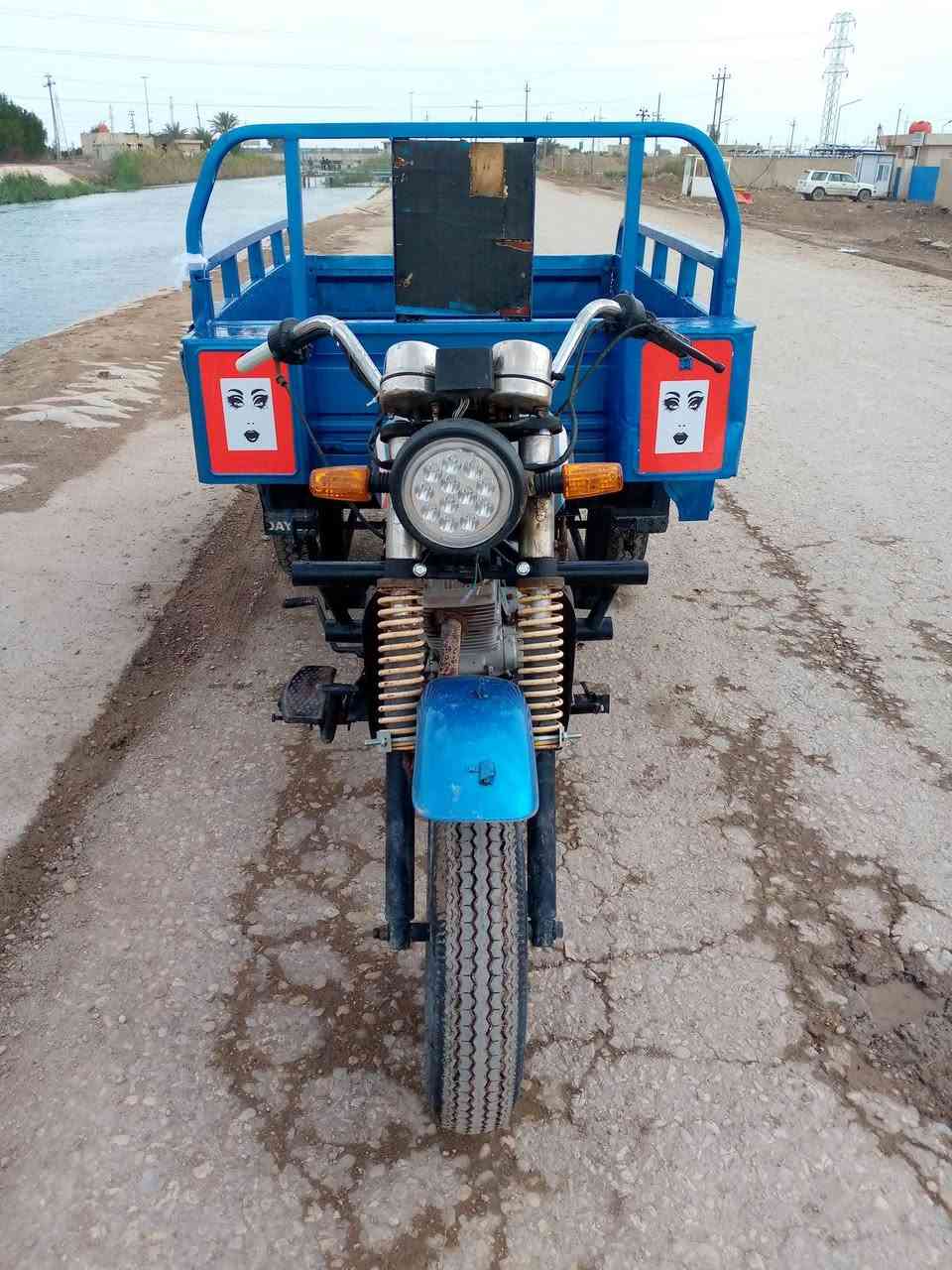 ستوته لبيع ٢٠١١ رقم ابيض مدور ثاني يوم / السعر مليون و٣٠٠ )
***********
