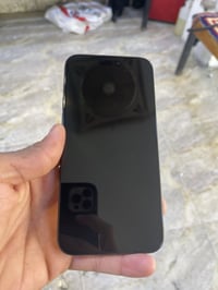 آيفون ١٥ برو ماكس • ٢٥٦ • قفل وسيم عاطل