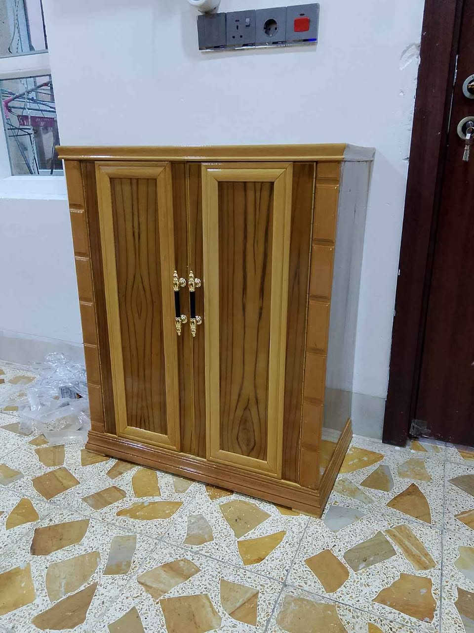 العنوان موصل جانب الايمن شارع بغداد مقابل مطعم العزايم مدخل حي الاابارمعرض اثاث الانوار *********** واتساب موصل, نينوى
