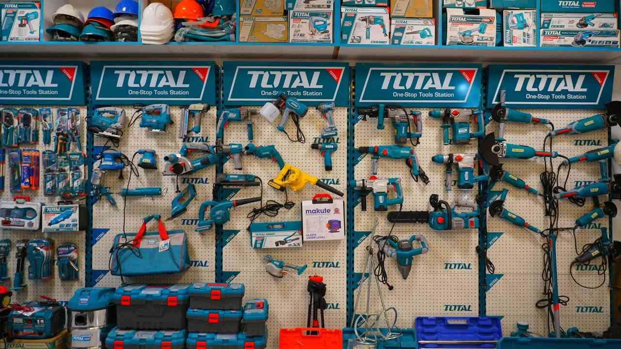 يا الله

علئ بركة لله تم افتتاح  مجمع الفنار للتأسيسات الكهربائيه والانشائيه والعدد اليدويه بحلته الجديدة 💚

#المكان واسط النعمانية  // شارع العلوه مقابل صوره #حي الصدرين

زورونا وكل الهلا بيكم بأي وقت 💚


**إذا كنت صاحب هذا الإعلان وتريد حذفه لأي سبب، رجاءا أرسل رسالة إلى الدعم الفني**