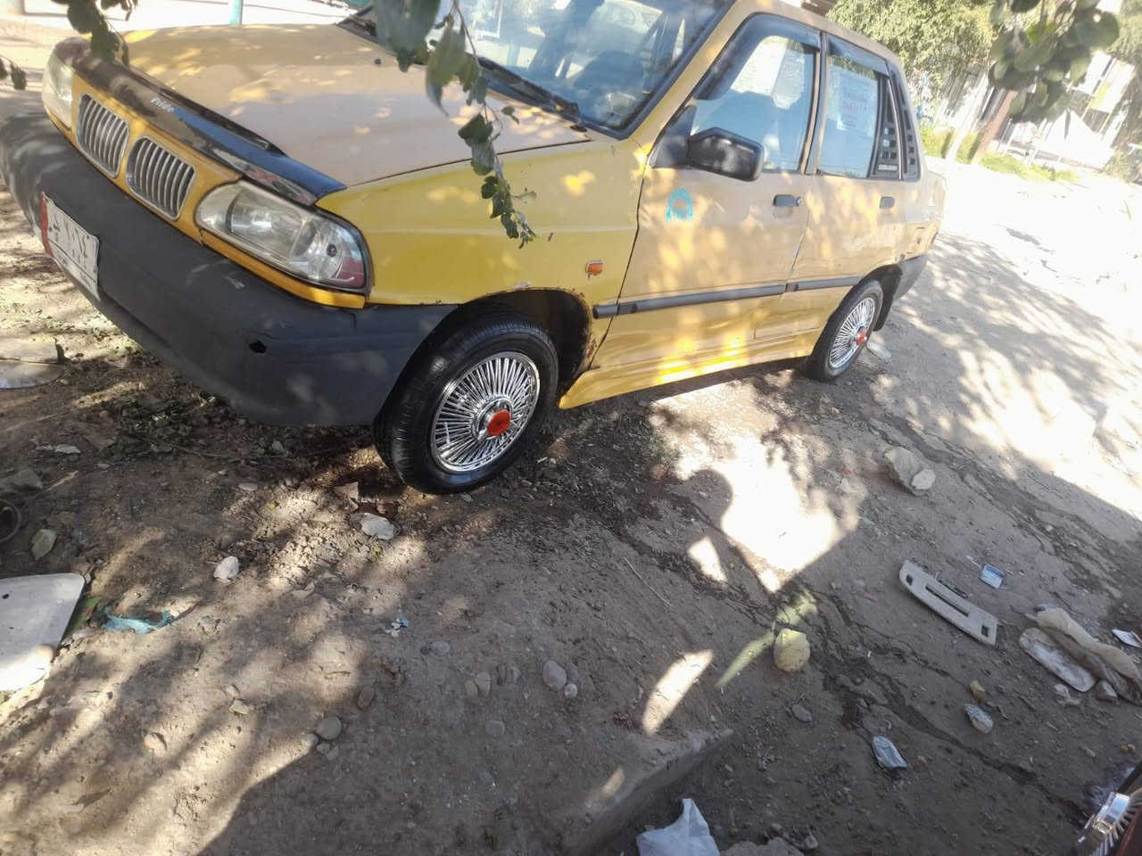 للبيع سايبه موديل ١١رقم الماني بغداد سياره حلوه مكينه بيها بخار كير جديد صدر خلفي أمامي جديد كهربايات كلها شغاله شواصي جدد راعيها مسافر اتعهد سرقه وعشائر السعر ١٢العنوان بغداد الستفسار على رقم ***********
