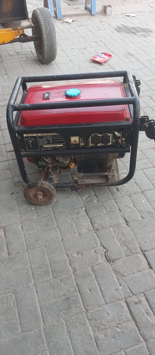 مولدة خمسة كيفي اللبيع نظيفة عل فحص مكاني بغداد مدينة الصدر بانزين الرقم ***********
