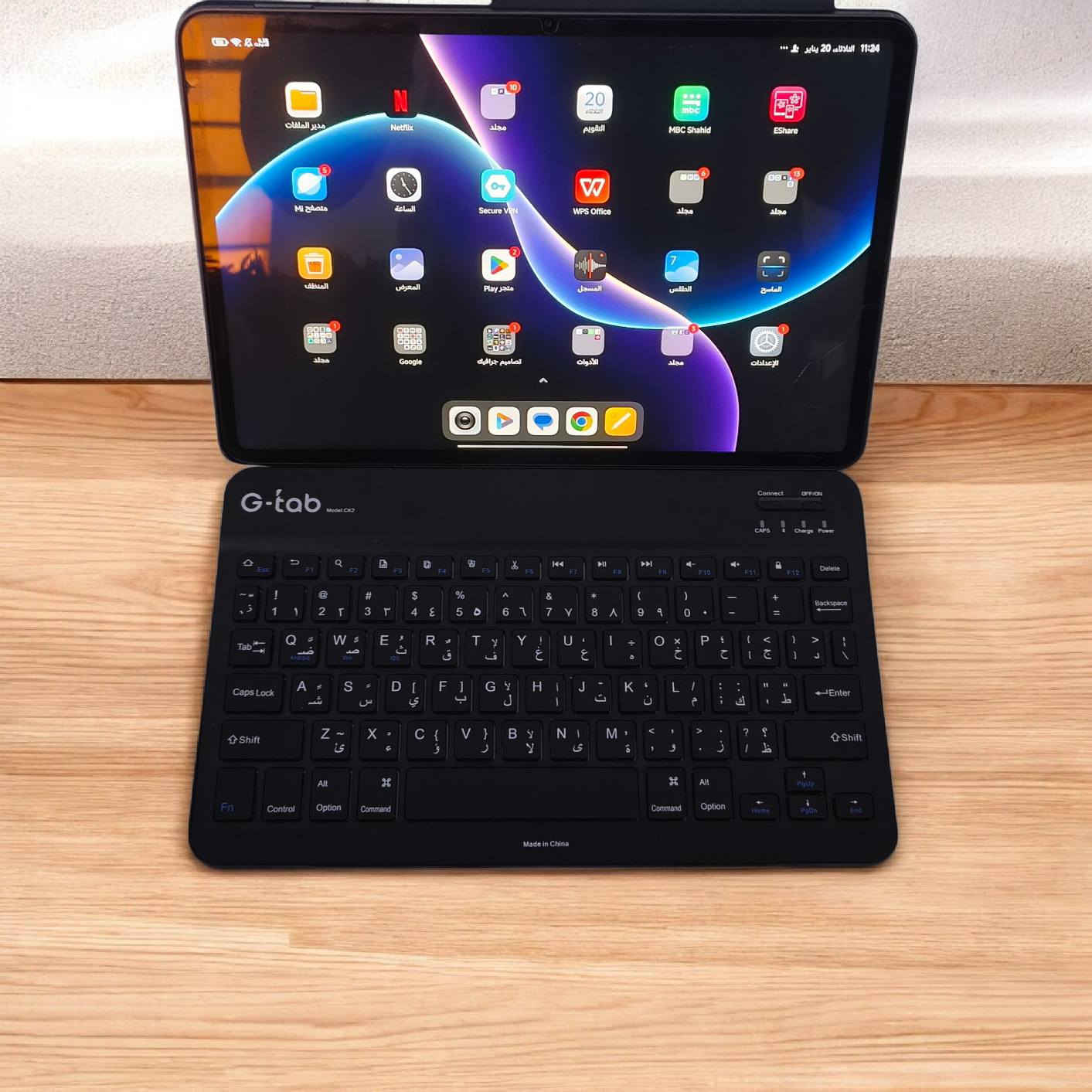 شاومي 7 برو
Xiaomi Pad 7Pro  جهاز لوحي قوي يأتي بمعالج Snapdragon 8s Gen شاشة LCD مذهلة مقاس 11.2 بوصة بدقة 3.2K ومعدل تحديث 1442 كاميرات خلفية P50MP و 32MP للأمام، بطارية 8850mAh تدعم شحن 67 يعمل بنظام 15 Android مع واجهة Hyperos، ويقدم تجربة استخدام غامرة مع ميرات مثل وضع محطة العمل (Workstation Mode ودعم قلم Styluss

المواصفات الأساسية:

. الشاشة : 11.2 بوصة IPS LCD دقة 3200x2136 بكسل (3.2) معدل تحديث .144
الجهاز كامل مع ملحقاتة
الذاكرة 512 GB
كيبورد اسود بدون ماوس والابيض كيبورد ماوس 
السعر مع الكيبورد عدد 2 ب615

السعر مع الكيبورد الابيض فقط ب600 الف
السعر مع الكيبورد الاسود 575 الف
لا يوجد خدمة توصيل
***********
