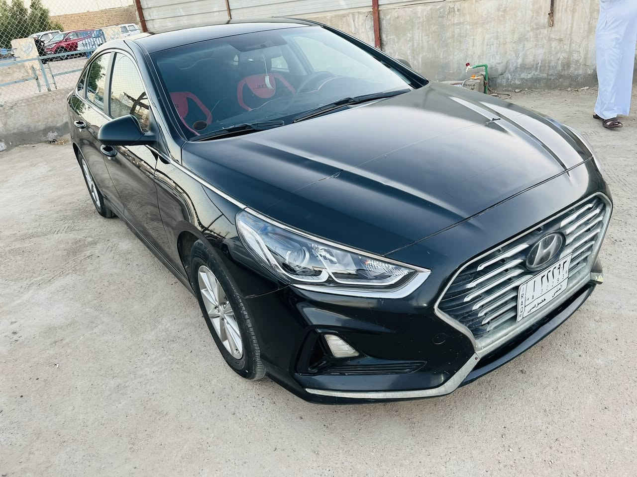 السلام عليكم سوناتا موديل 2019 وارد أمريكي حادث جاملغ فقط والبنيد نفسه بلادي بس مفتوح جارد ومغلفه تغليف رقم مثنى معوقين بعد 5 اشهر وتصير حره عندي وكاله عامه بيها سياره جديده جاهزه مال بيت السعر 125 وبيه مجال للشراي 
مكان السياره البصره القرنه
 للاستفسار الاتصال/  ***********
