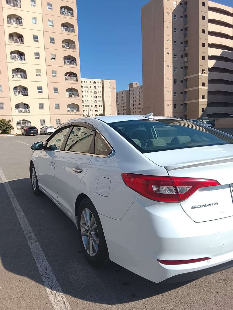 السلام عليكم
سوناتا 2016 وارد امريكي
محرك 2400 GDI
رقم بغداد
حادثها جاملغ السائق فقط مصلح نفسه 
بدون تبديل صدر امامي خلفي نضيف 
بيها صبغ بنيد وقماره بسبب تكشير 
ماكو قطرة معجون
السياره كلها ليبل واحد
سعر ... 118
وأن شاء الله بيها مجال بعد المعاينة والفحص
عنوان بغداد مجمع بسمايه 
*********** واتساب
