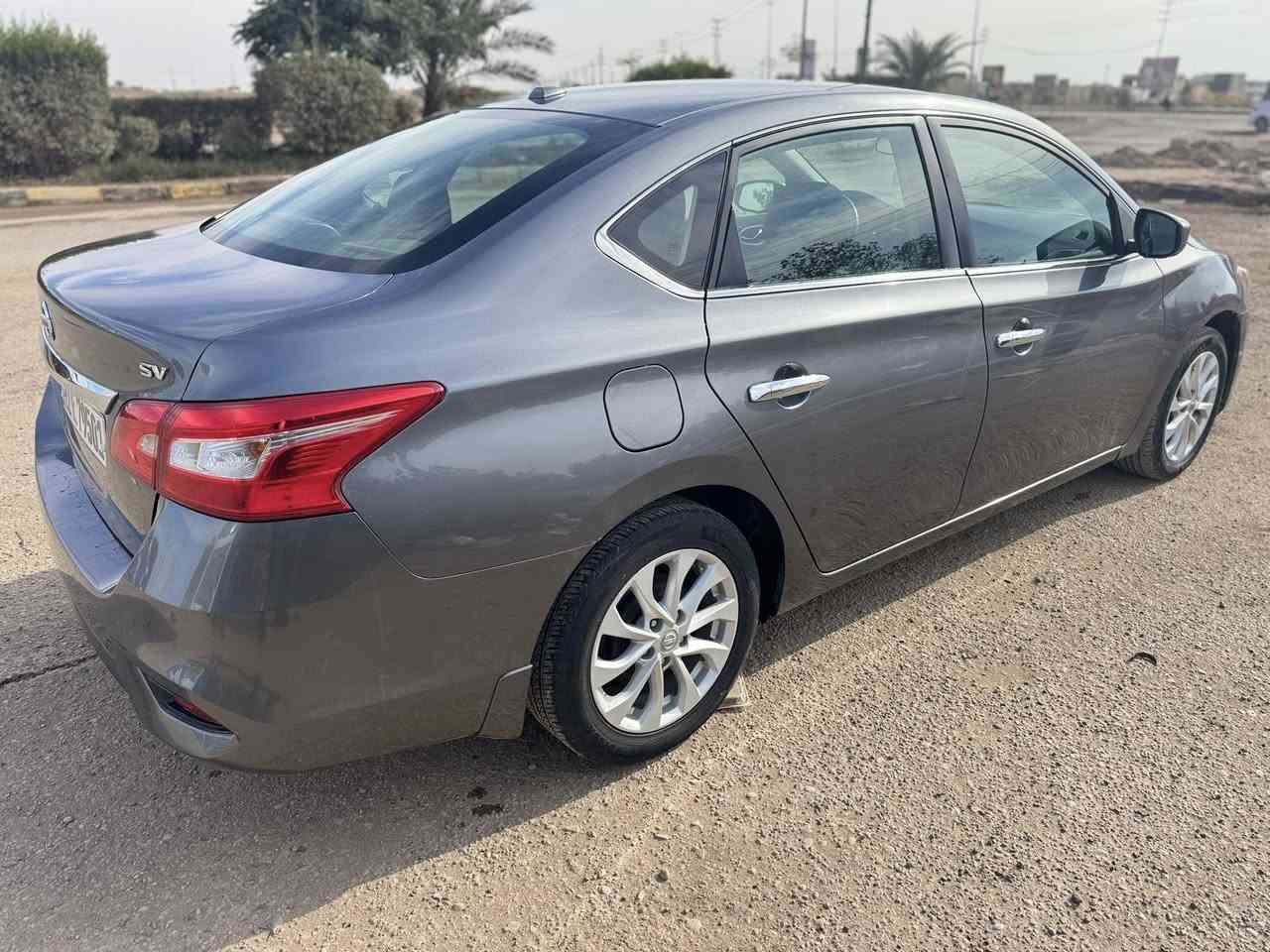 نيسان سنترا 2019 وارد أمريكي فول مواصفات ما عدا الفتحه بيها جاملغ امامي و بنيد فقط رقم أربيل 
السعر 105 
***********
