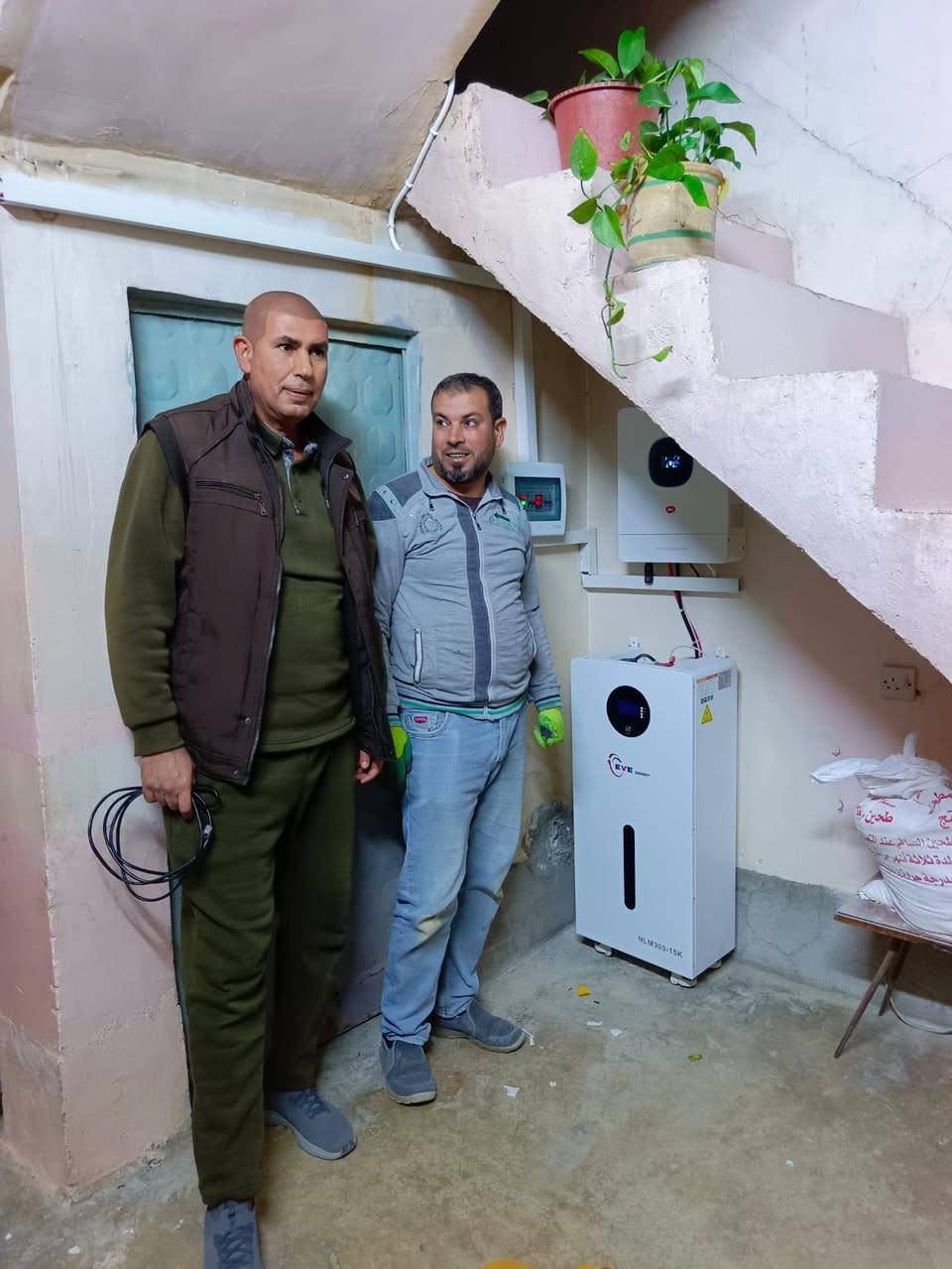 شركة الشروق للطاقة الشمسية النظيفة
خيارك الامثل نحو مستقبل نطيف ومشرق

تم بحمد الله تنصيب  منظومة طاقة شمسية نظيفة 
  في محافظة كركوك قضاء الحويجة ناحية الزاب

للأخ ابو قيس 
الف مبارك يستاهل كل خير 

 / الأحد / 25/ 1 / 2026

 قدرة المنظومة 
👍  12 أمبير ليلي و 12 أمبير نهاري 🔅 💫💥

مكونات المنظومة
بطاريه 15 كيلوواط عدد 1 
اتفيرتر 6 كيلو واط   عدد 1 
الواح عدد 6

عاشت ايديكم الكادر المميز
بقيادة الأستاذ ناظم الصحن 
و  الأستاذ عياد الجبوري 

مواد اصليه من ارقى الشركات العالمية 
ضمان حقيقي مع وصل مختوم باسم شركتنا 
صيانة  كادر متخصص في صيانة المظومات بشكل دوري وفي اي وقت  

شركة الشروق للطاقة الشمسية النظيفة مستعدون لشد وتنصيب الطاقة الشمسية خارج وداخل المحافظة وبسعر مناسب جدا 
متوفر منظومات طاقه شمسيه ونقد اقساط عن طريق ماستر كارد او كي كارد الرافدين حصراً 
موبايل 
 استاذ سعيد *********** 
استاذ ناظم ***********
