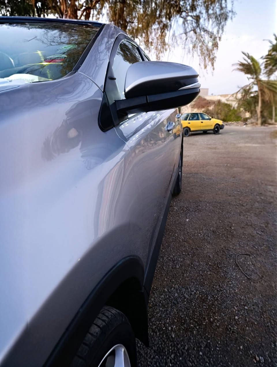 راف فور موديل 17 كندي
رقم سليمانيه 
سنويه +رقم + هزه كله جديده
لون سلفر
 فئه le
رادار امامي 
ويل كب بلادي
كشنات تدفئه 
اشاير بل مري
ماشيه ١١٠
السياره حلوه مثل ماموضح بلصور
حادثه 
جاملغ وبنيد 
مكفوله من الشاصي
والسونار موجود 
مكاني بغداد العامريه 
***********
السعر 163ورقه
