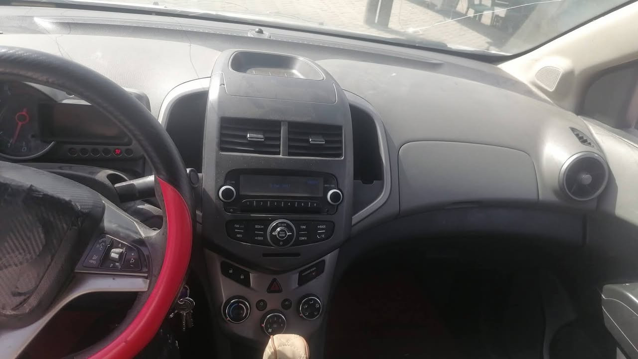 سياره سونك موديل 12رقم كربلاءمحرك 1800سياره خير من الله سعره 50وبيها مجال غير متواجد ع فيس مكاني بغداد 
للاستفسار واتساب مفتوح ***********
