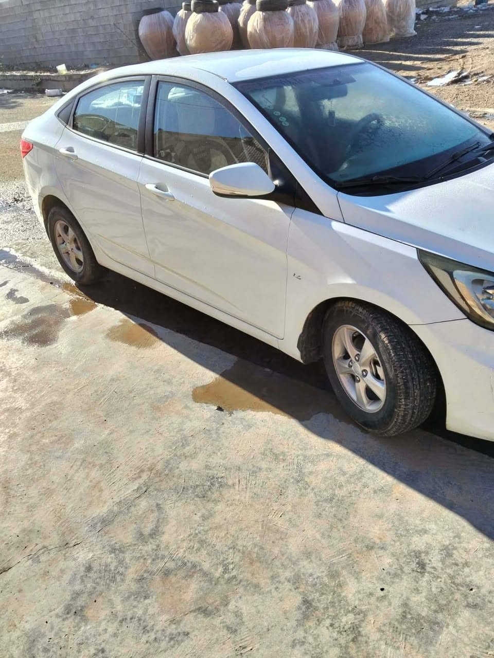 177هەزار رۆیشتوە☑️
پیتاقەی بەنزینی هەیە☑️

سبوغی نیە گێڕ و مەکینە بەشەرت مەکینە گەورەیە

عربي

سعر١٠٦
*********** 
سيارة هونداي اكسنت  بدون صبغ

عندة بطاقة بنزين

ماشي١٧٧الف

كير مكينة بالشرط 

سعر١٠٦
***********
