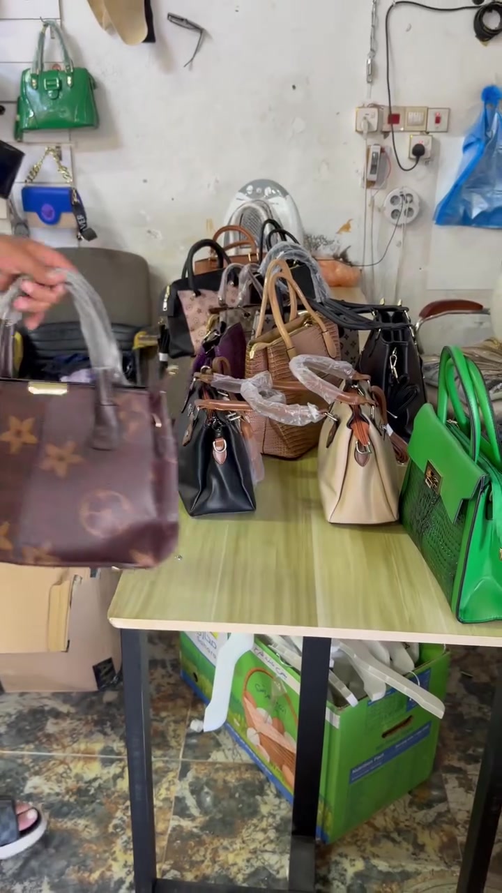 كسر  جنط ماركات قطع جنن
العنوان الكوت الخاجيه شارع ٤٠


**إذا كنت صاحب هذا الإعلان وتريد حذفه لأي سبب، رجاءا أرسل رسالة إلى الدعم الفني**