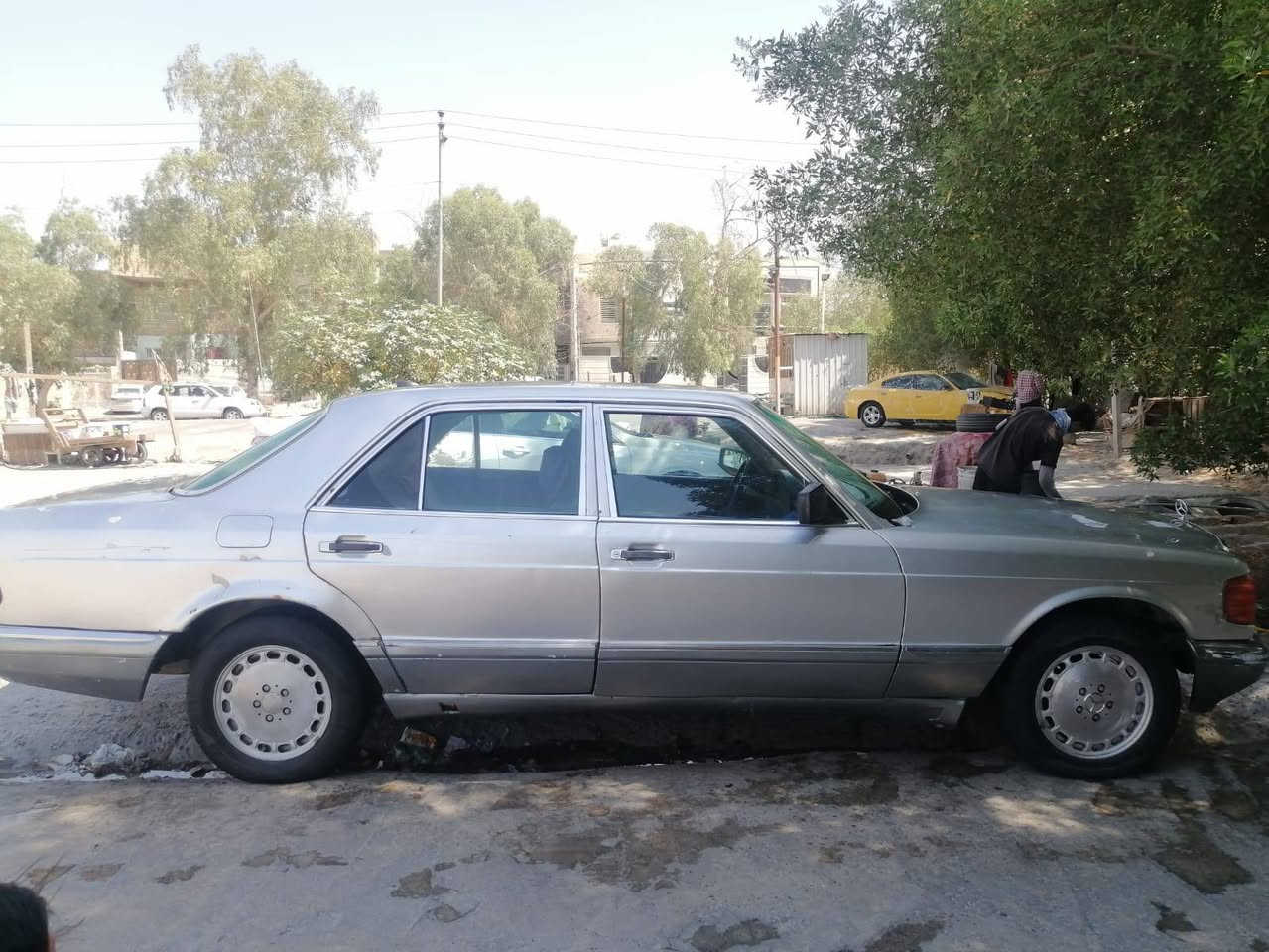 السلام عليكم .🇩🇪 مرسيدس رئاسي 🇩🇪 موديل 1⃣9⃣8⃣9⃣ 
محور ياباني مكينه vvT 2500 ✅✈️
رقم الماني النجف سنويه عظم ♻️
حداديه جديده  + تبريد بيها منضومه يحتاج فقط فان 🧊❄
تخم تاير جديد  + تخم ويل مميز بلادي 🥇⭐
كهربائيات شغاله + لايت زنون ثلجي 🔦
سيارة حلوة وسعرها مناسب شرط تطلع ترايل وين ميعجبك 
السعر ،  24 روقه فقط بيع مستعجل  قفل 🔒🔒🔥
العنوان النجف حي النداء 🇮🇶
راعيها متوفي و نعرفه حق المعرفه 
ابيع سنويه ومكاتبه وتكفل سرقه وعشائر ✈️
***********
