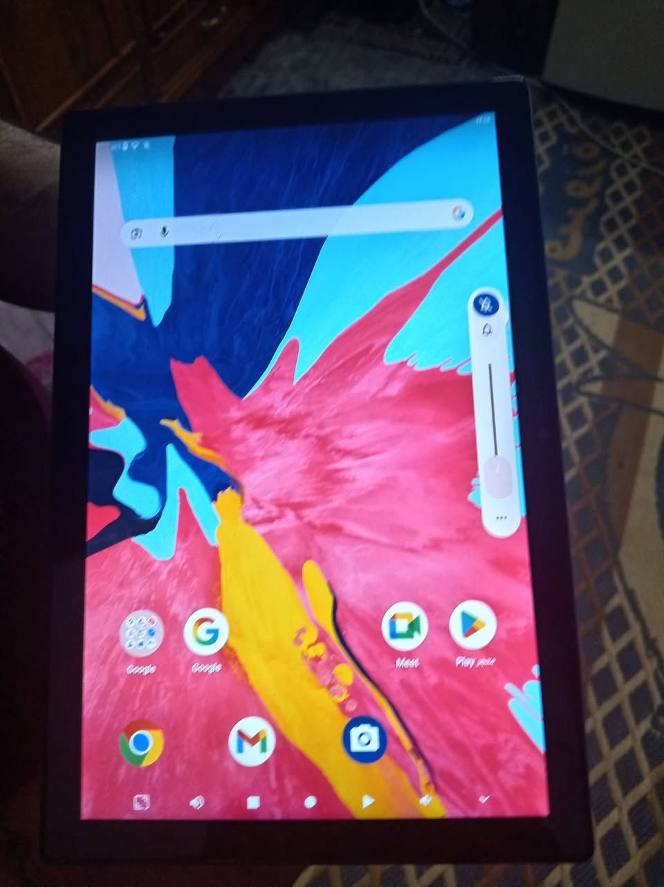 ايباد البيع مع كارتونه وملحقاته تواصل واتساب ***********
