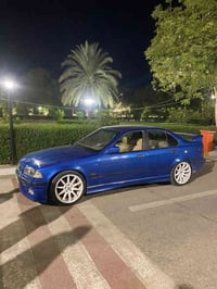 صلو على النبي  E36 v8 1991 سياره معمره من الدعاميه للدعاميه ومتعوب علي...