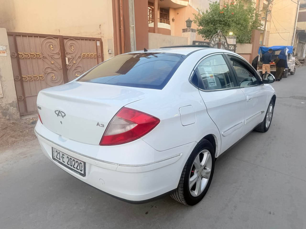 A3موديل 2013 فول موصافت ماشي 108 كير محرك كورلا  شرط سنواي جديد لحد 2029 دفتر بنزين بدون صبغ بدون ضرار مكانين بيه رصع اصغير صدر جديد باتري جديد تايرات جديد كهربايات كل شغل تبريد ثلج سياره كل علئ بيلادي بدون الف دينار نقص سعر مناسب سياره مال بيت سعر 68 وبيه مجال بسيط عنوان كركوك طريق بغداد يم حلويات اطلس *********** سياره مال بيت كركوك, العراق
